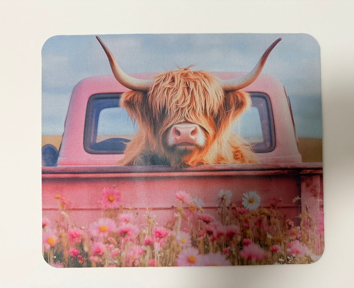 Highland Daisy Mouse Pad 🌸🐮